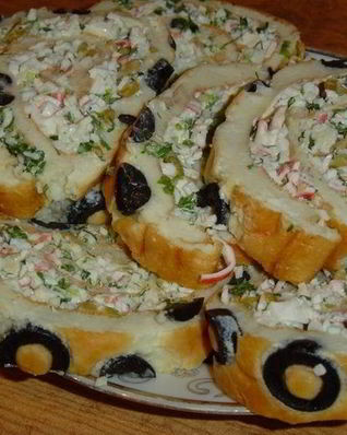 Рулет из заварного теста с начинкой