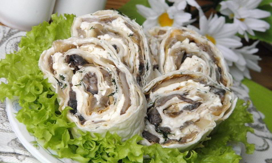 Рецепт рулет с грибами и сыром