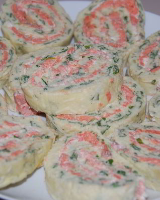 Рулет с лососем