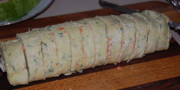 рулет с лососем