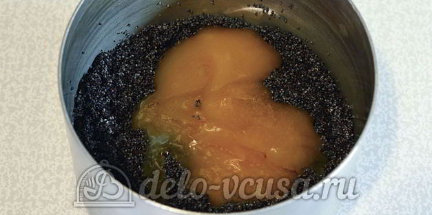 рулет с маком из слоеного теста