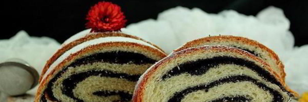 Рулет с маковой начинкой