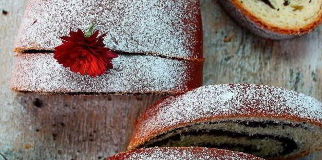 рулет с маковой начинкой