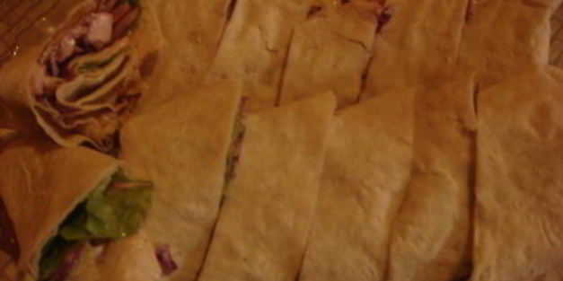 рулет с овощами и копченой грудинкой