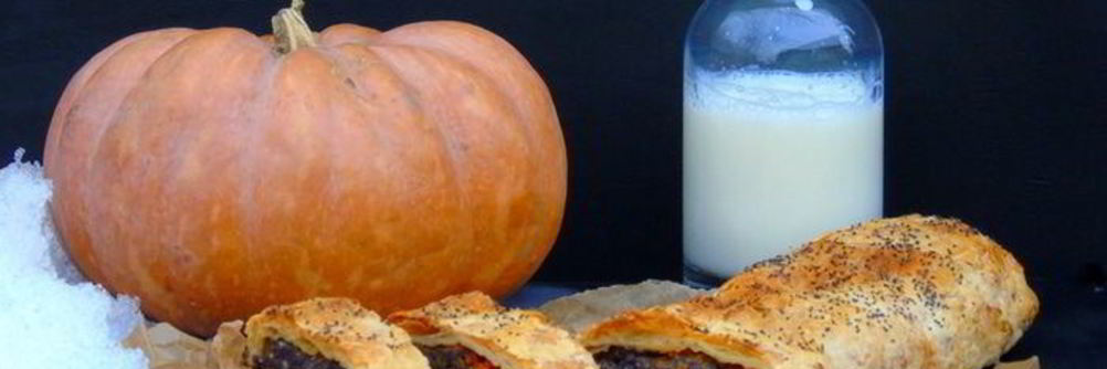 Рулет с тыквой и маком