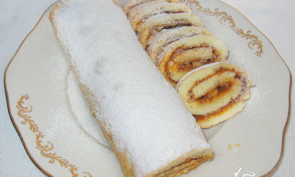 Рецепт рулет с вареной сгущенкой и орехами