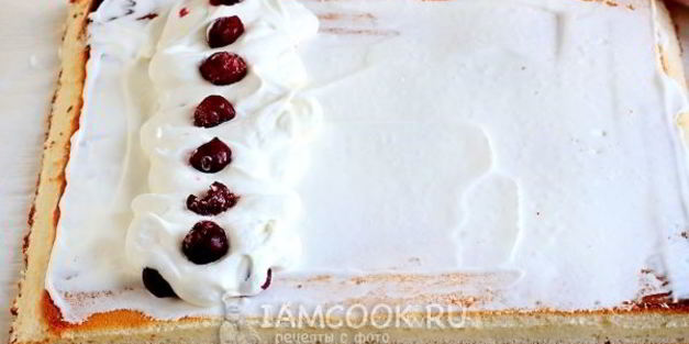 рулет с вишней по-японски