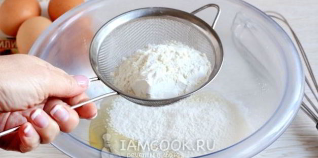 рулет с вишней по-японски