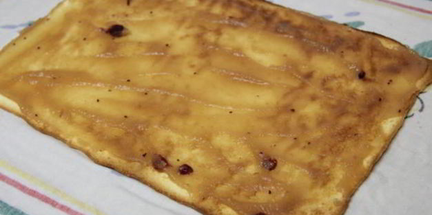 рулет с яблоками bolo de rolo