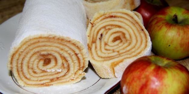 рулет с яблоками bolo de rolo