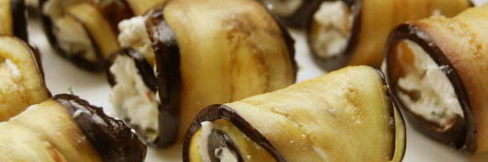 Рулетики из баклажанов с творогом