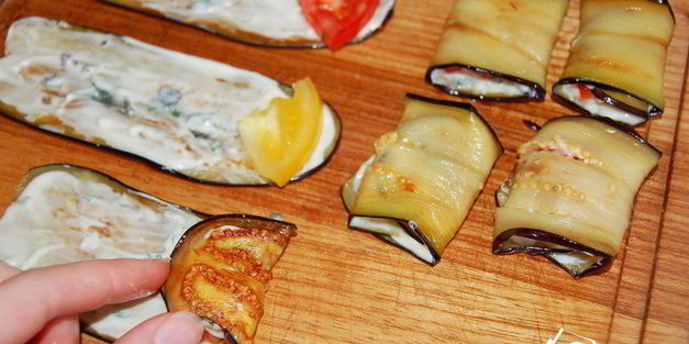 рулетики из баклажанов