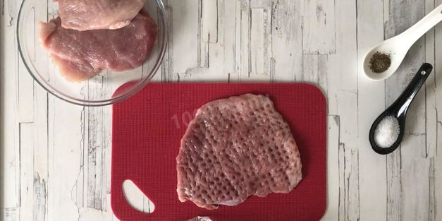 рулетики из свинины с грибами