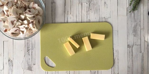 рулетики из свинины с грибами