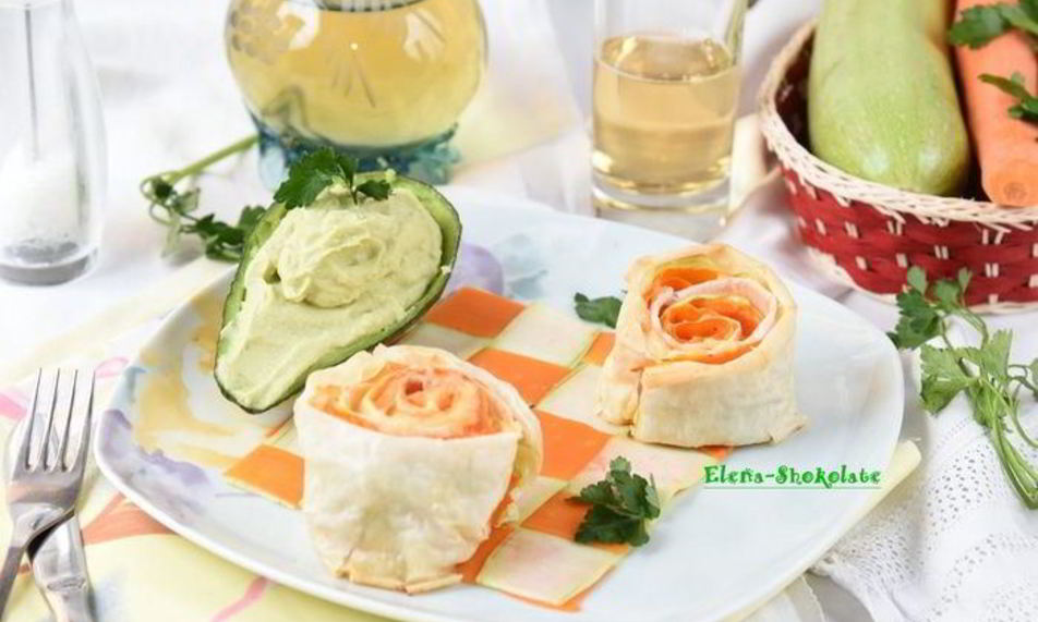 Рецепт рулетики из теста фило с молодым кабачком и морковью