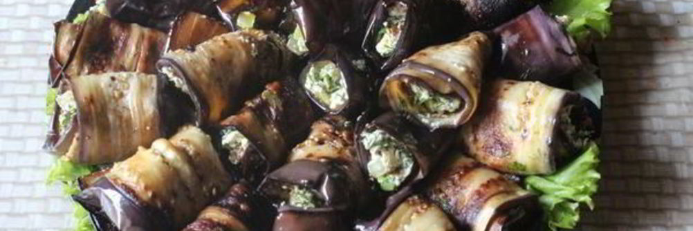 Рулеты из баклажан с творогом