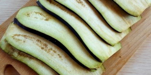 рулеты из баклажанов с сыром и чесноком