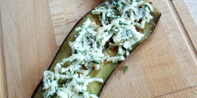 рулеты из баклажанов с сыром и чесноком