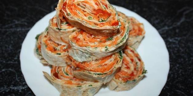 рулеты с морковью по-корейски
