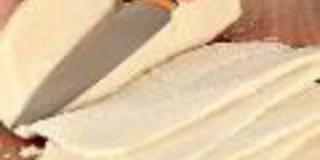 рулеты с тунцом, сыром и зеленью