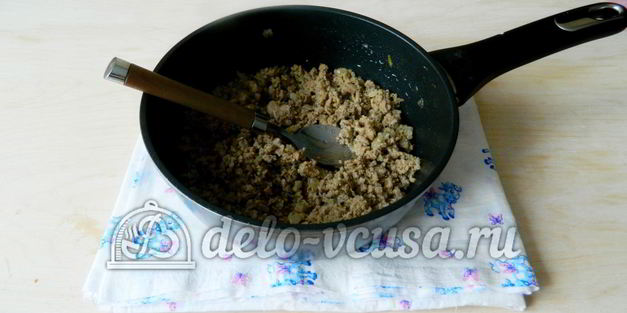 слоеный рулет с фаршем