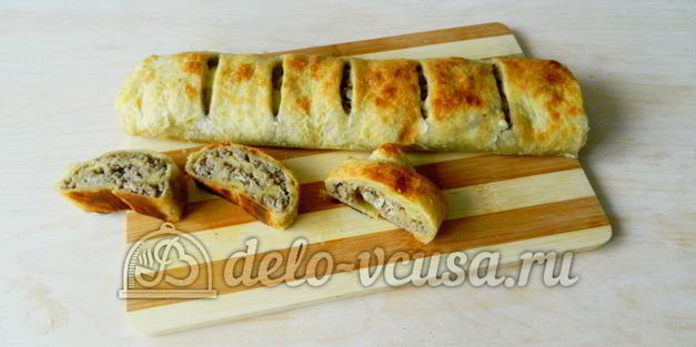 слоеный рулет с фаршем