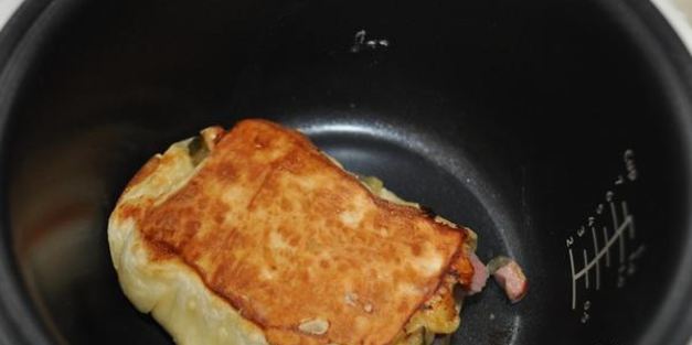 слоеный рулет с ветчиной и сыром