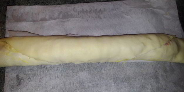 слоеные рулетики с горчицей, ветчиной и сыром