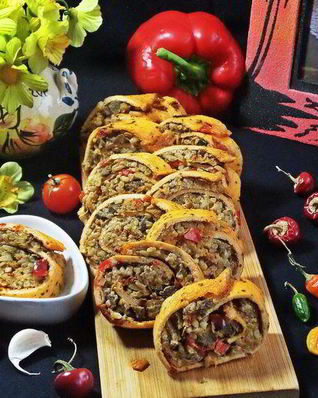 Яичный рулет с печенкой