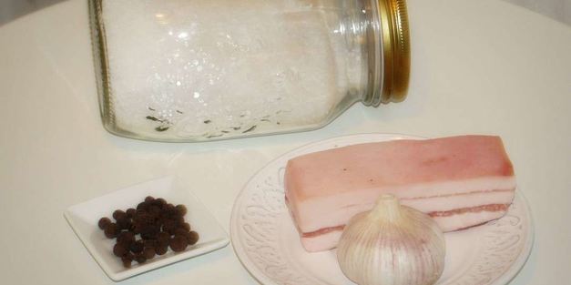 сало с чесноком