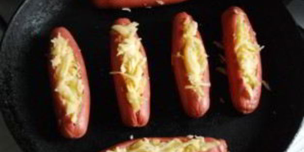 сосиски, запеченные с сыром