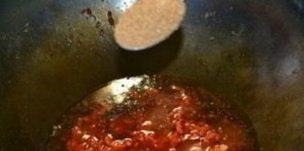 свиные ребрышки с баклажанами