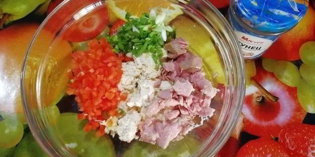 сырные корзиночки с салатом из тунца