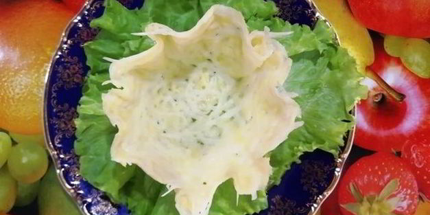 сырные корзиночки с салатом из тунца