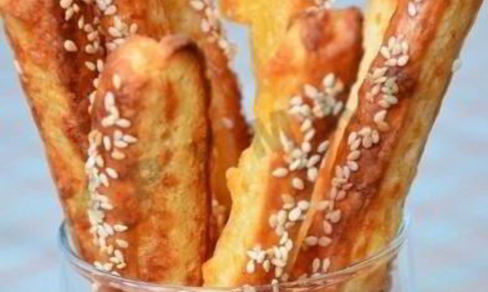Рецепт сырные палочки с кунжутом