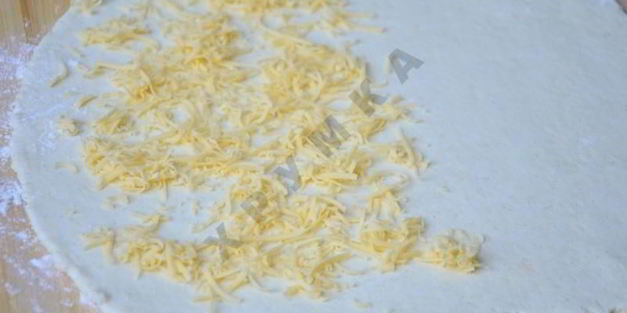 сырные палочки с кунжутом