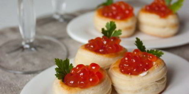 волованы с красной икрой