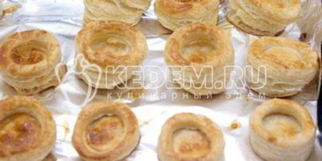 волованы со свеклой и сельдью