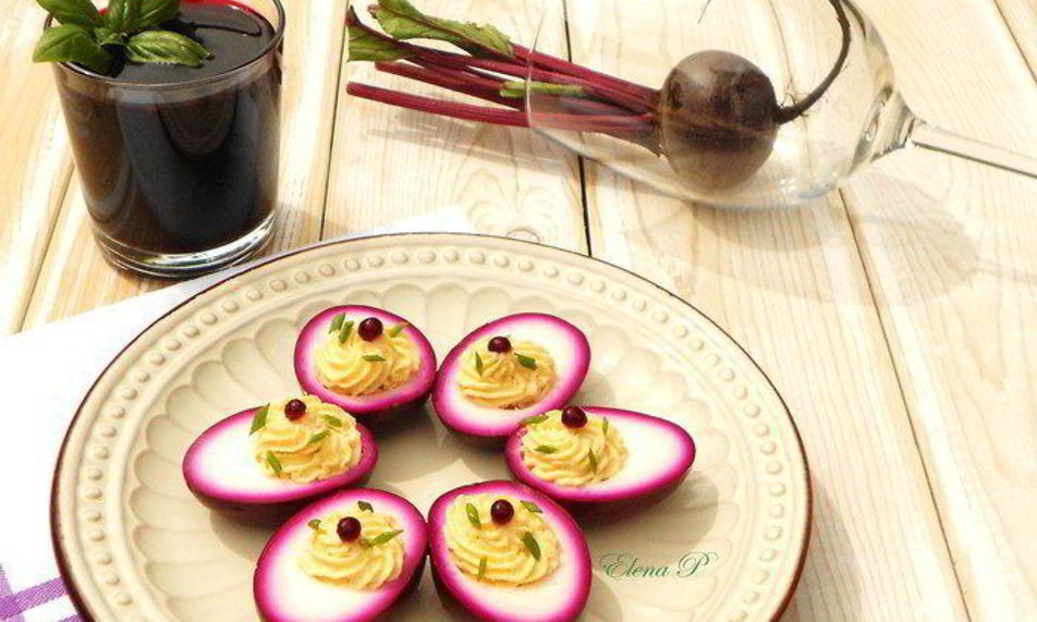 Рецепт яйца, маринованные в свекольном соке