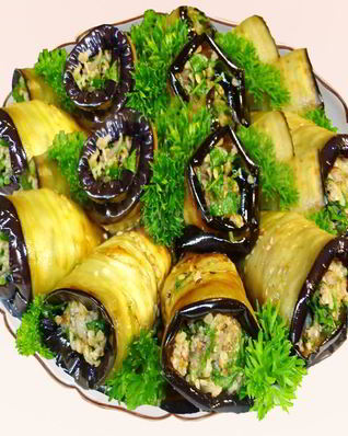 Язык из баклажанов с фаршем