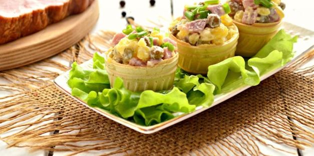 закуска из копченой свиной шейки