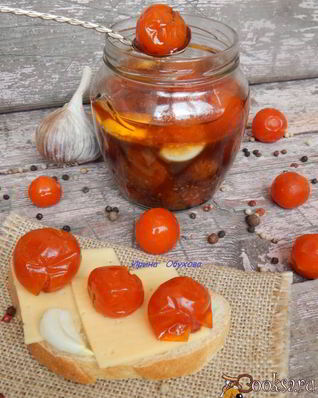 Закуска из маринованных помидорок черри