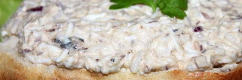 Закуска из рыбных консервов