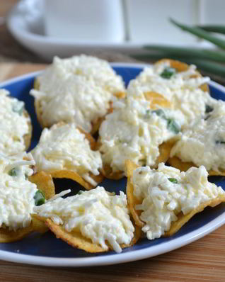 Закуска на чипсах